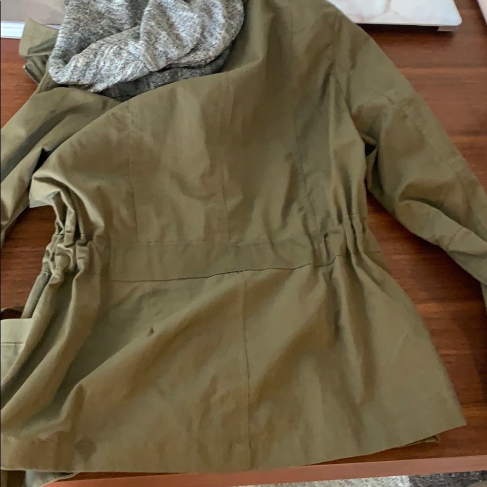 Jacket - Picture 5 of 5